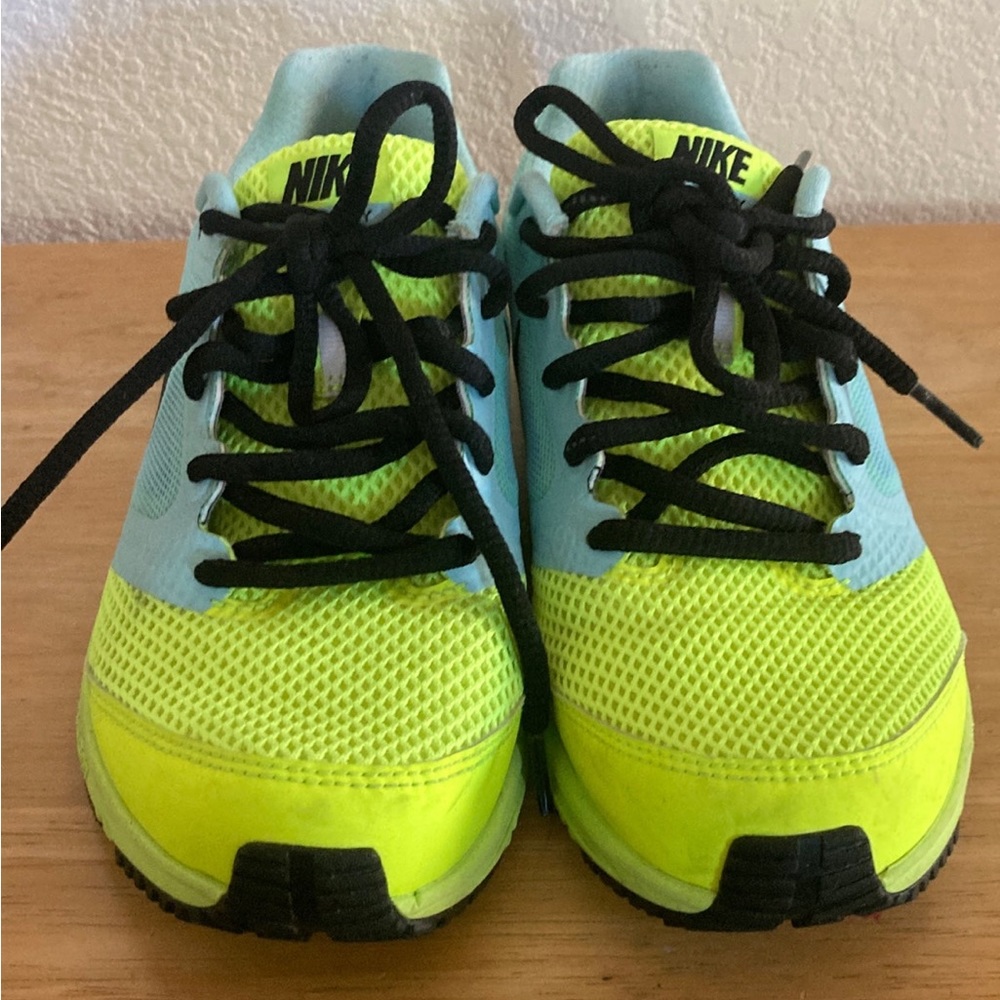 Nike zoom running shoes